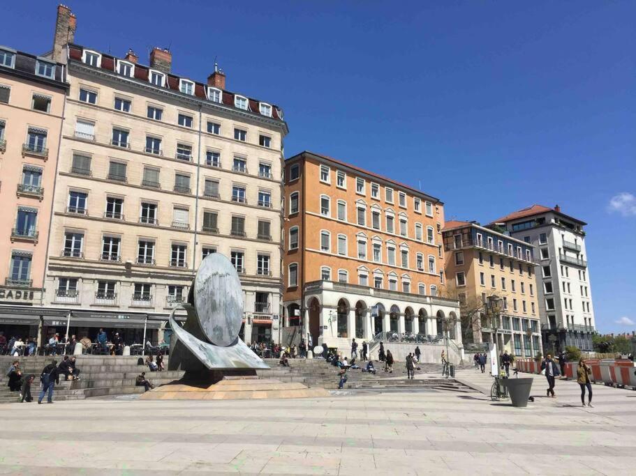 Apartamento Studio Close Fourviere Very Quiet & Small Terrace Lyon Exterior foto